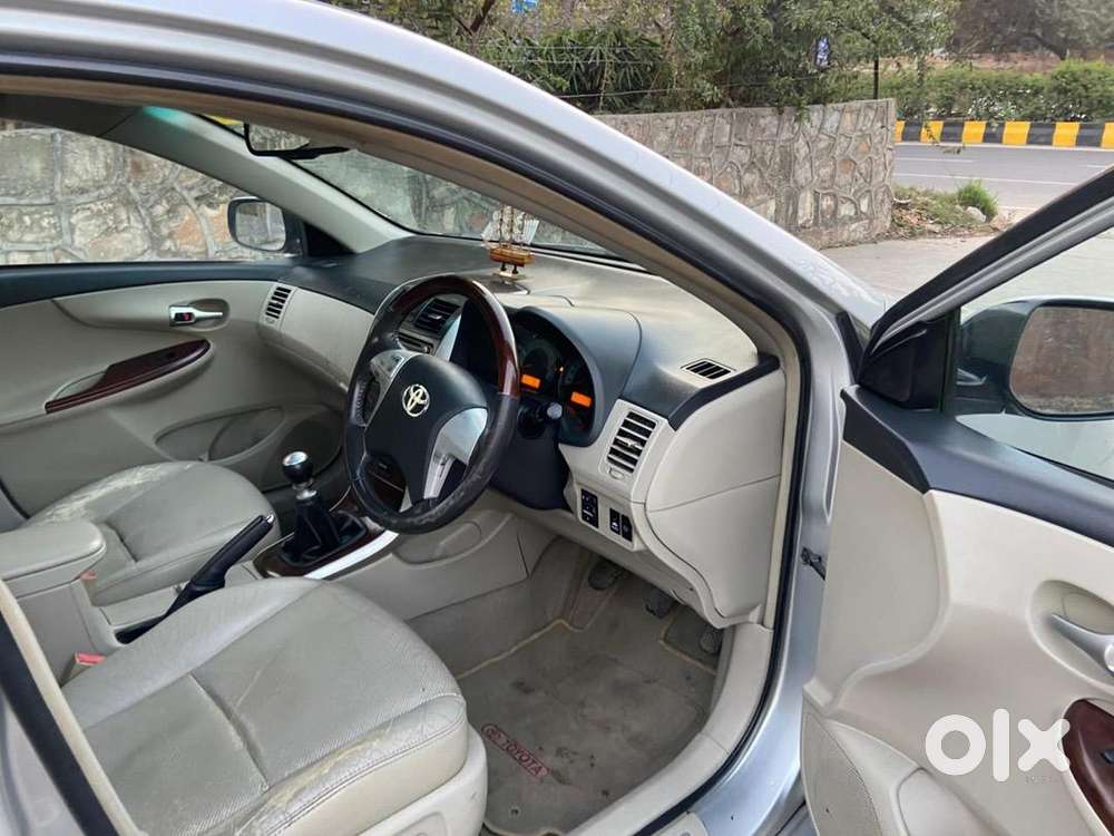 Toyota Car 2012 Petrol