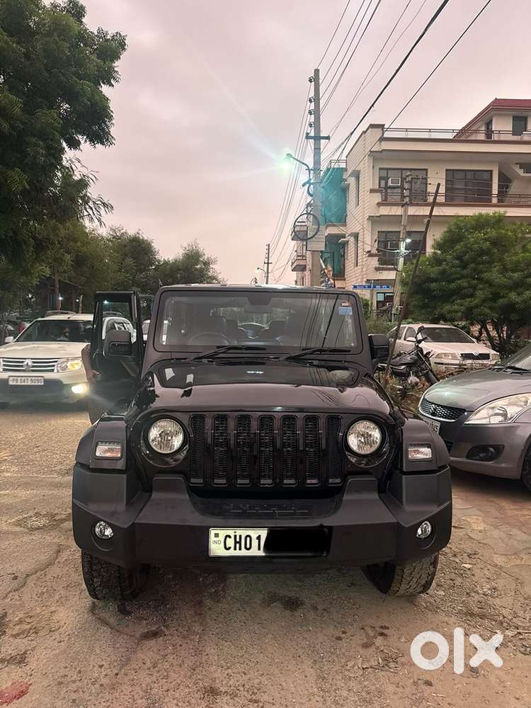 Mahindra Thar Petrol 2023