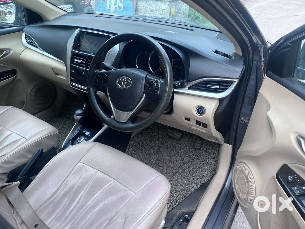 Toyota Yaris G Cvt, 2018, Petrol