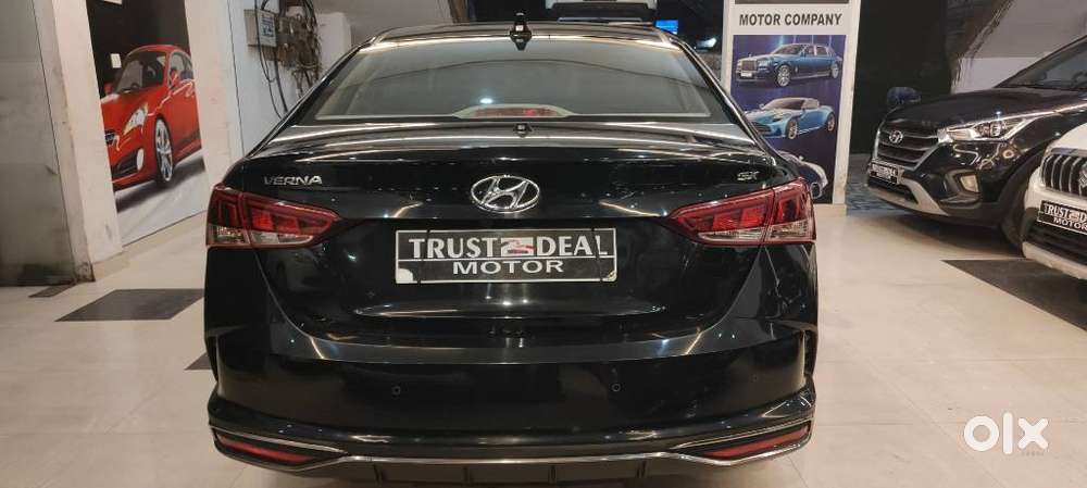 Hyundai Verna 1.5 Sx Petrol Mt, 2021, Petrol