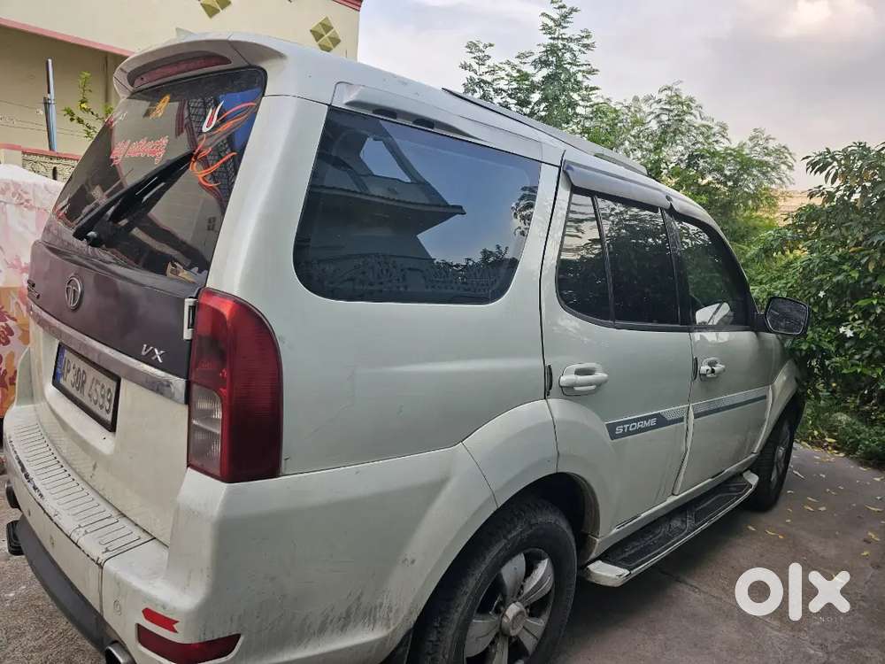 Tata Safari Storme 2013 Diesel 160000 Km Driven