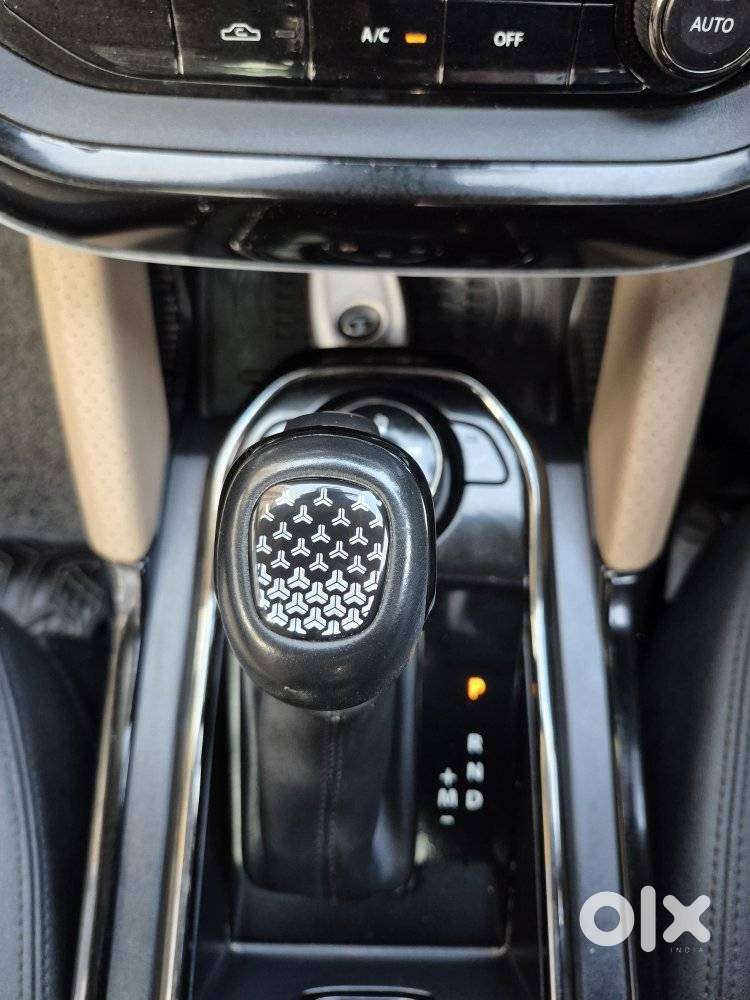 Tata Safari, 2022, Diesel