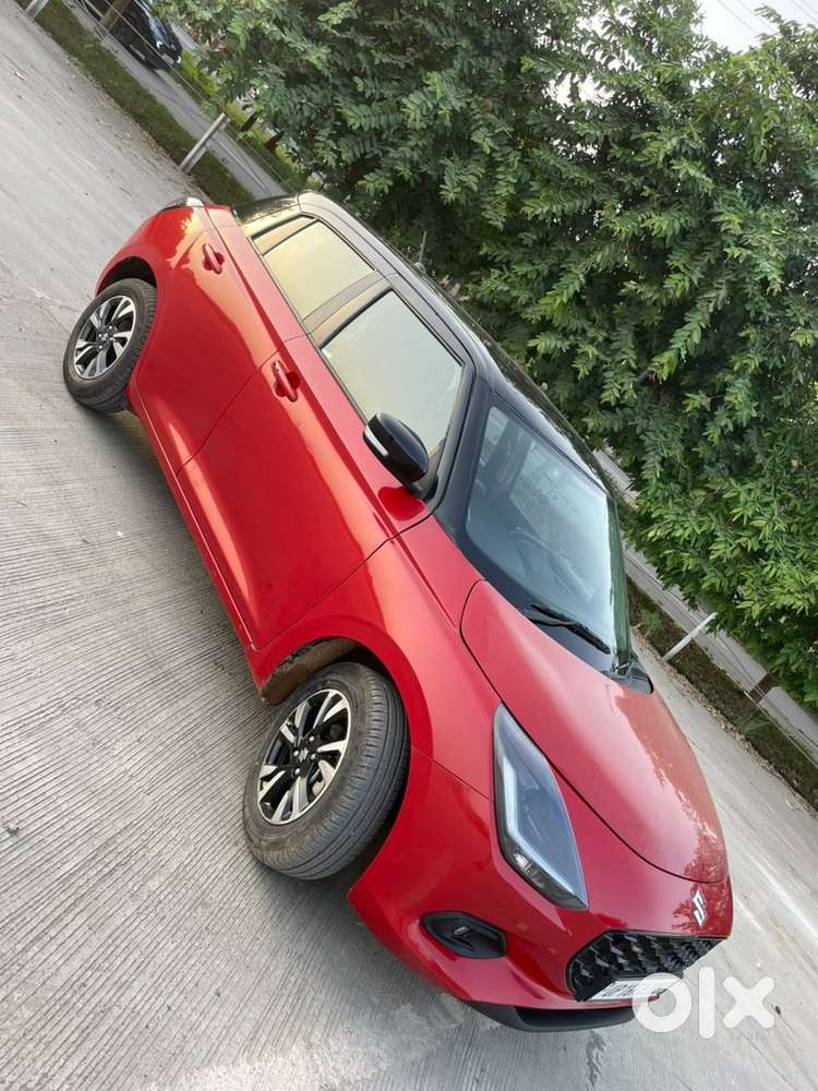 Maruti Suzuki Swift Zxi 2025 Petrol Automatic Dual Tone