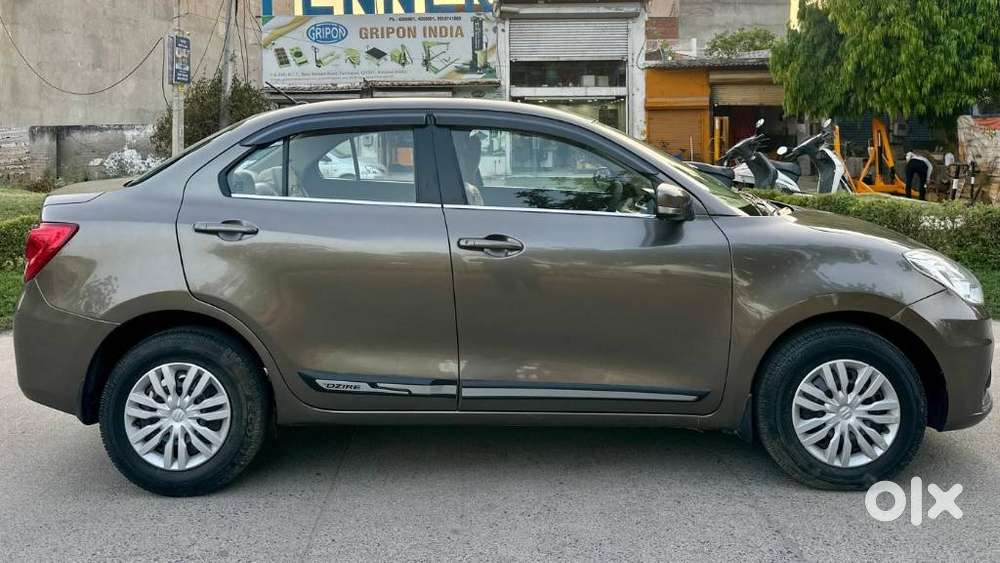 Maruti Suzuki Dzire 1.2 Vxi, 2021, Petrol