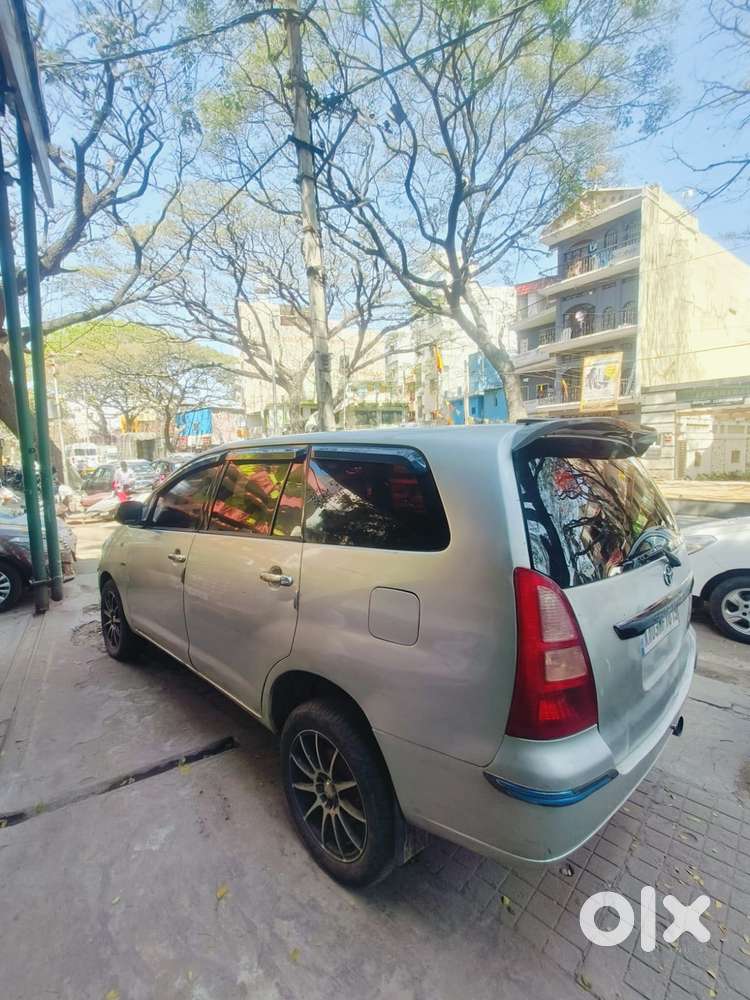 Toyota Innova 2.5 Gx 7 Str Bs-iii, 2006, Diesel