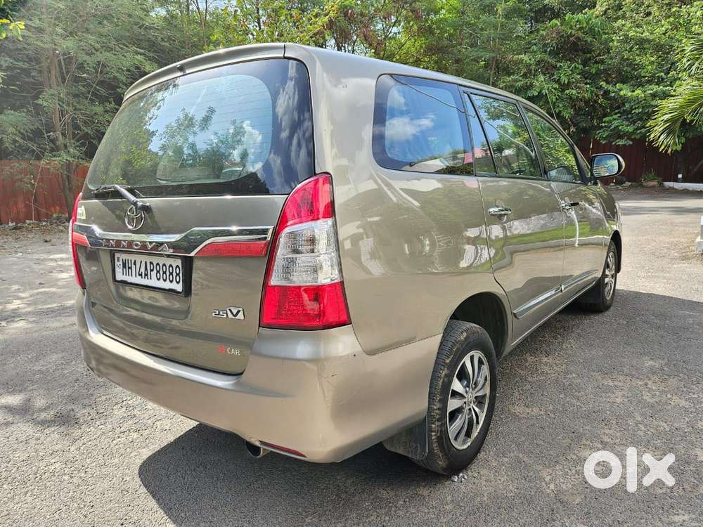 Toyota Innova 2.5 V Diesel 7-seater, 2006, Diesel