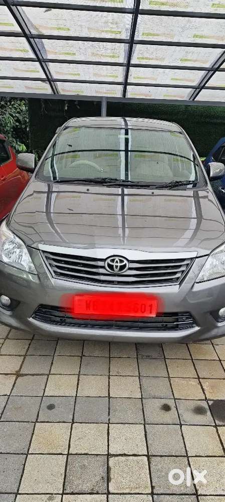Toyota Innova 2012 2nd Owner