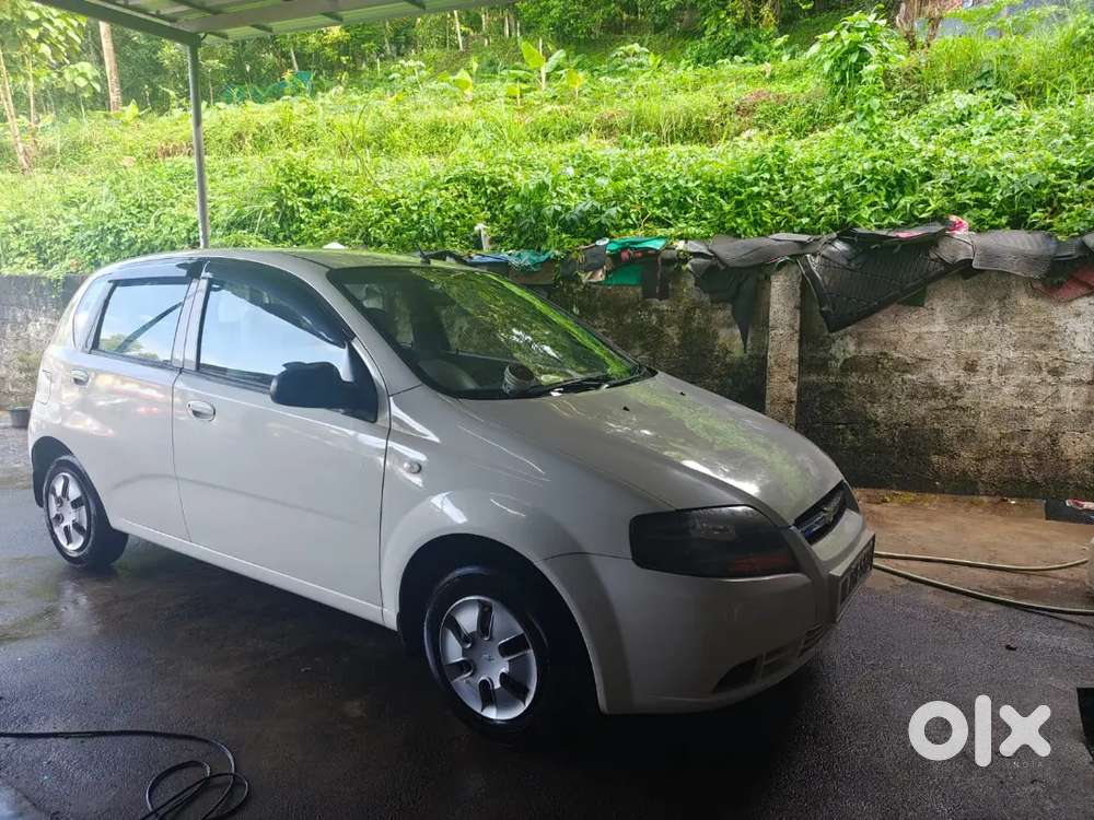 Chevrolet Aveo 2012 Petrol 42500 Km Driven