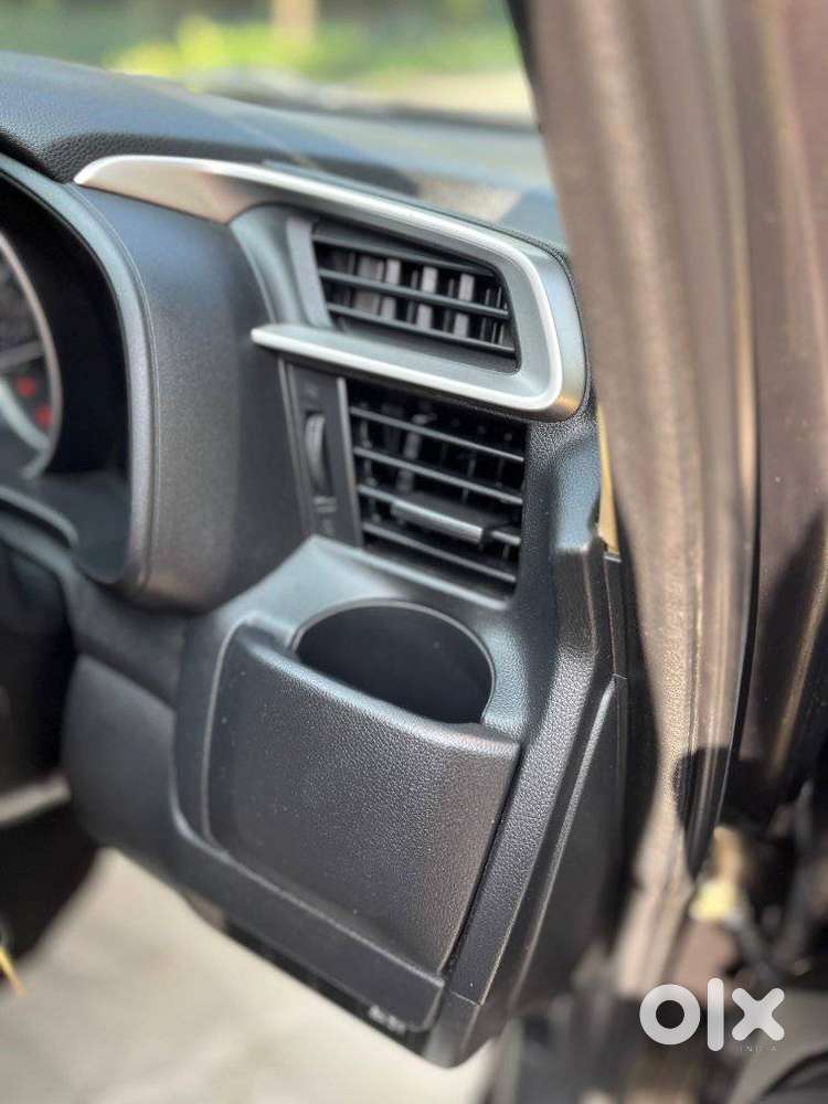 Honda Jazz V Cvt, 2017, Petrol