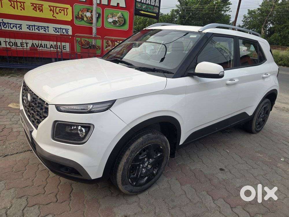 Hyundai Venue 1.2 S Plus, 2022, Petrol