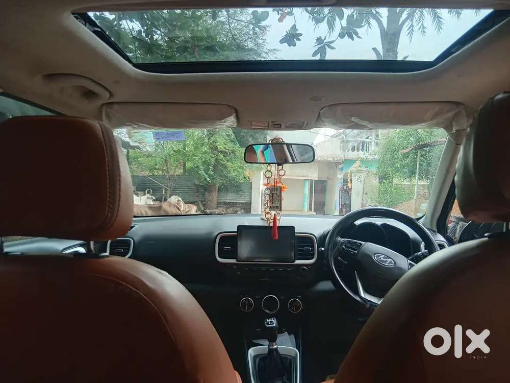 Hyundai Venue 2021 Petrol Well Maintained