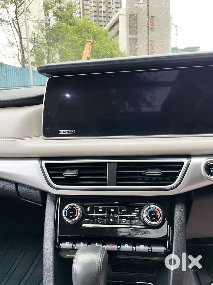 Mahindra Xuv700 2.2 Ax 7 Diesel At Luxury Pack Str, 2024, Petrol