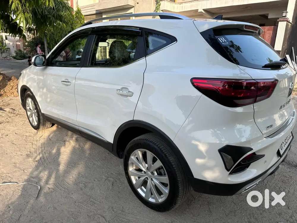 Mg Astor 2023 Petrol 40000 Km Driven