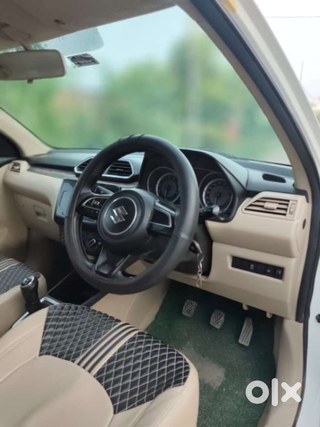 Maruti Suzuki Dzire 1.2 Vxi, 2022, Petrol
