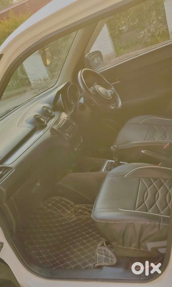 Maruti Suzuki Swift Vxi Optional, 2019, Petrol