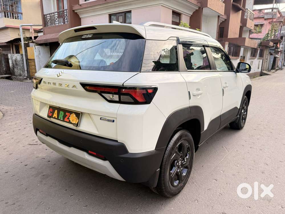 Maruti Suzuki Brezza 1.5 Zxi Smart Hybrid, 2023, Petrol