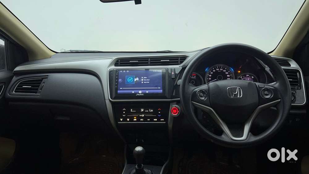 Honda City I-vtec V, 2018, Petrol