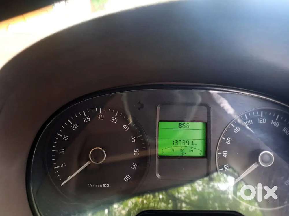 Skoda Rapid Elegance 2014 Diesel Manual