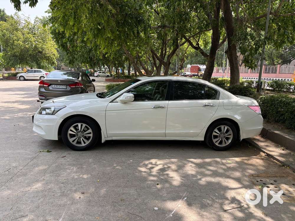 Honda Accord 2011 Petrol