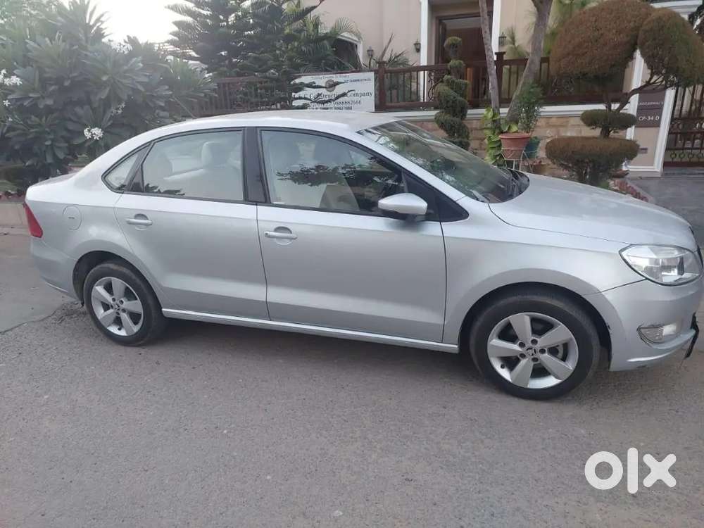 Well Mintain Car New Tayer Agence Record Drive