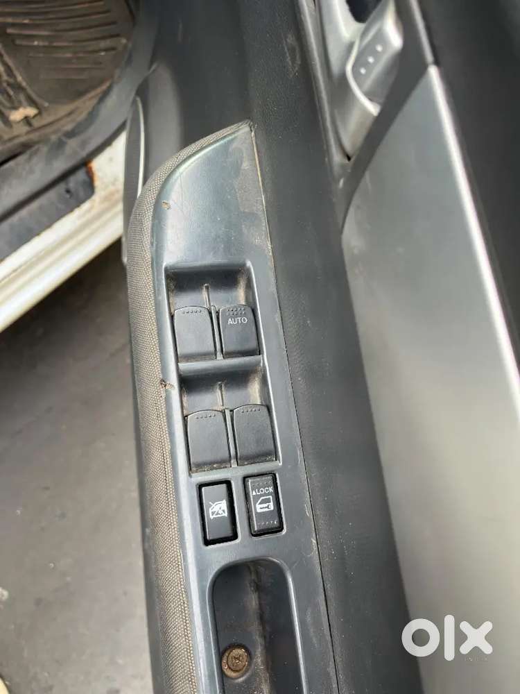 Maruti Suzuki Swift 2010 Vxi Petrol Manual