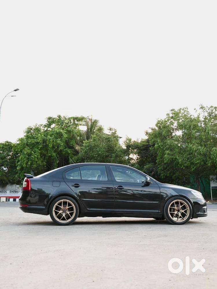 Skoda Laura Vrs 2012