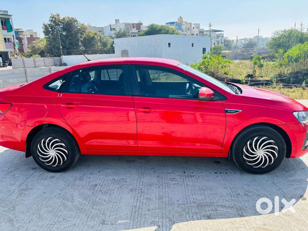 Skoda Slavia Anniversary Edition 1.5l Tsi Mt, 2022, Petrol