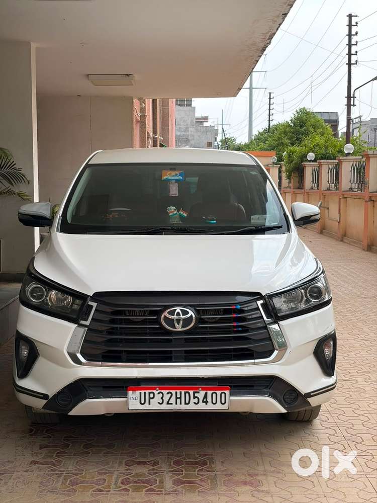 Toyota Innova Crysta 2016