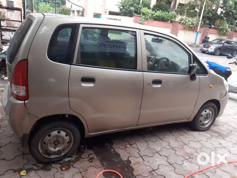 Maruti Suzuki Estilo 2010
