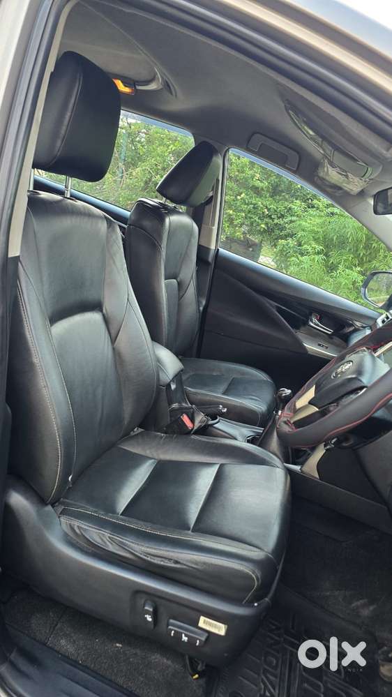 Toyota Innova Crysta Zx 2.4 Diesel 7 Seater, 2017, Diesel