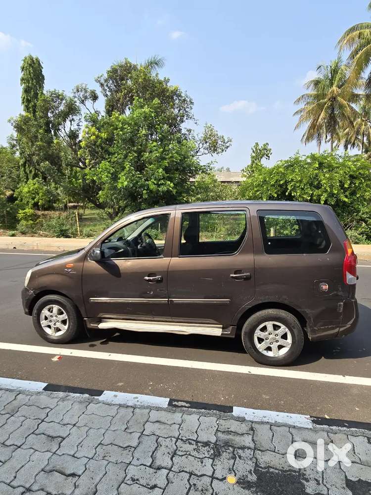 Mahindra Xylo 2009