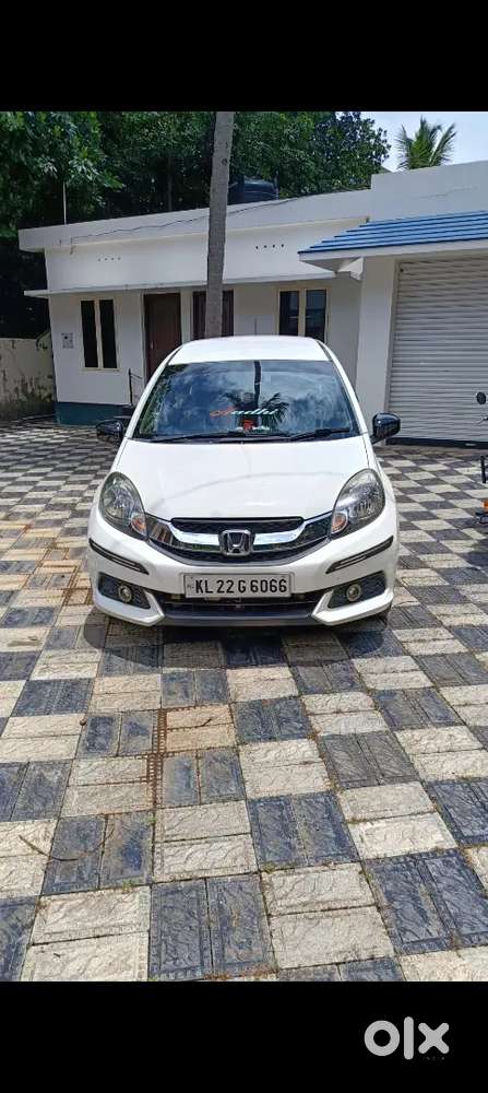 Honda Mobilio Diesel 2015 Variant