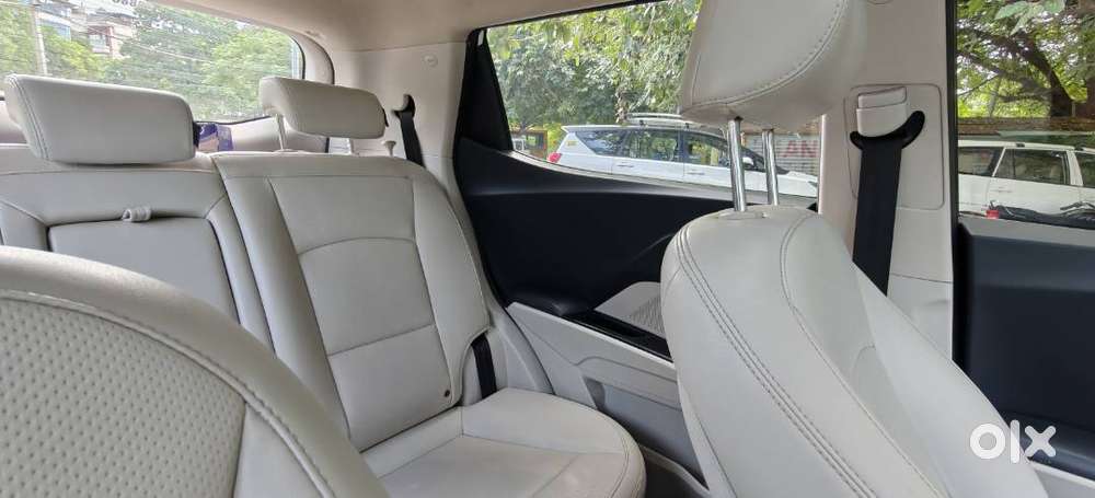 2019 Mahindra Xuv300 W8(o) Diesel | Single Owner