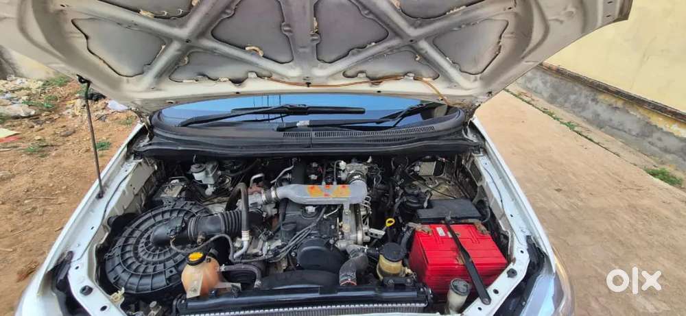 Toyota Innova 2015 Diesel Well Maintained