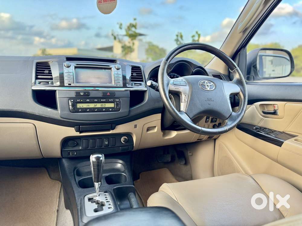 Toyota Fortuner 2011-2016 4x2 4 Speed At, 2014, Diesel