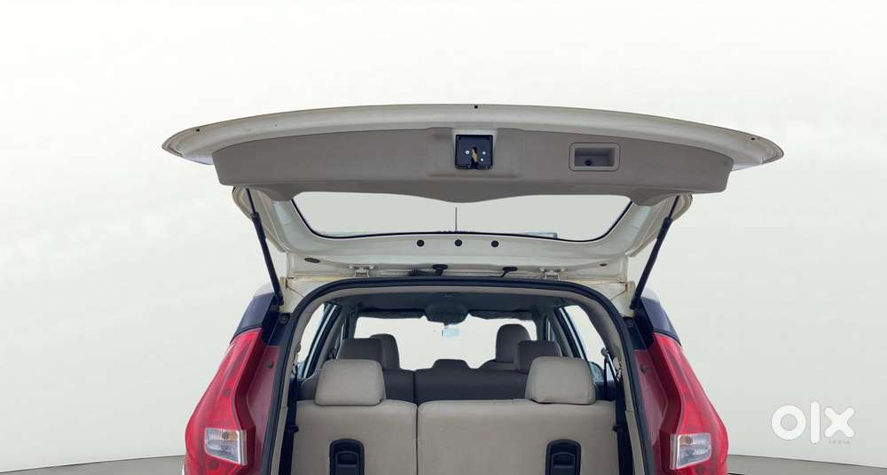 Mahindra Marazzo M6 8str, 2020, Diesel
