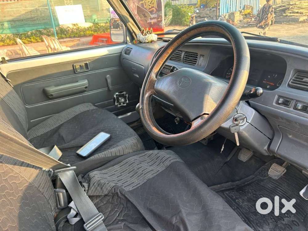 Toyota Qualis Fs 8seater, 2002, Diesel