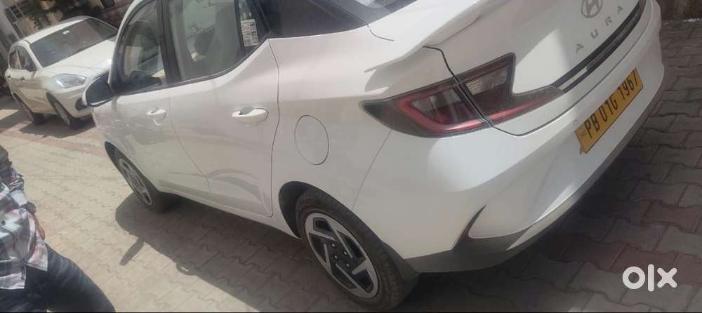 Sale Aura Car Nov 2025 Model