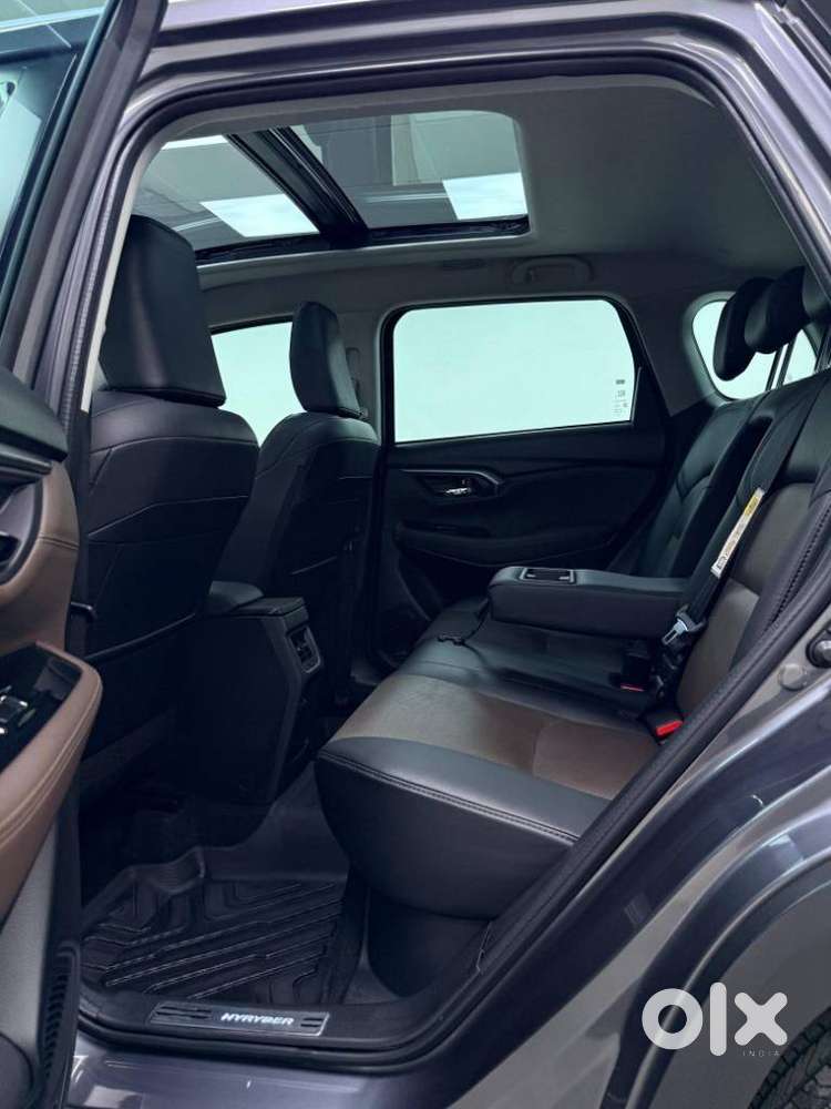 Toyota Urban Cruiser Hyryder 1.5 V Hybrid, 2024, Petrol