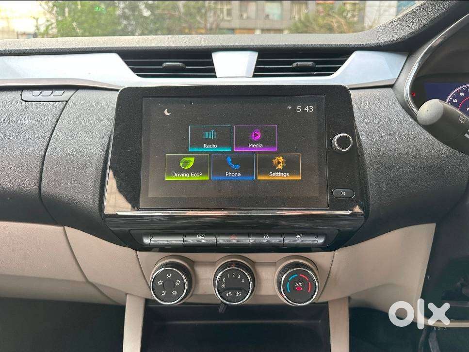 Renault Triber Rxz Easy-r Amt, 2024, Petrol