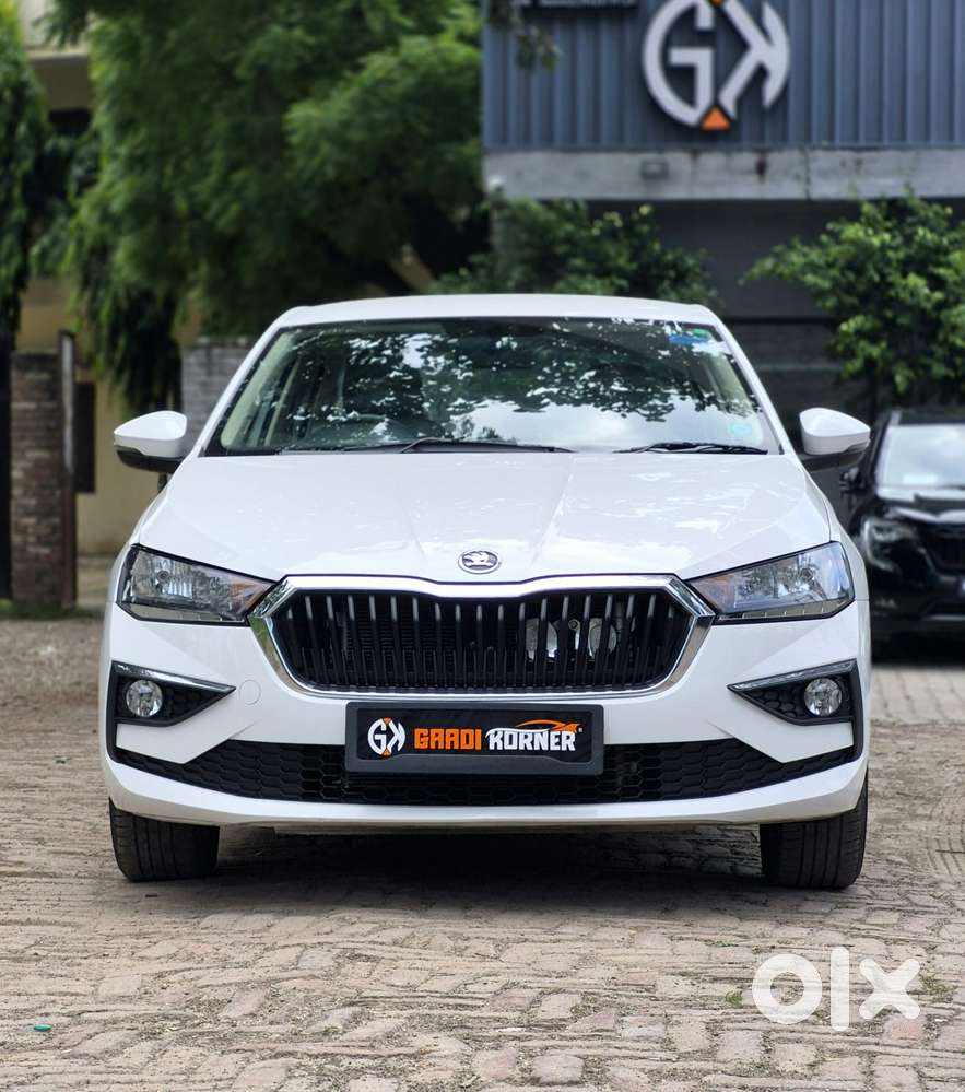 Skoda Slavia 1.0 Ambition Tsi At, 2023, Petrol