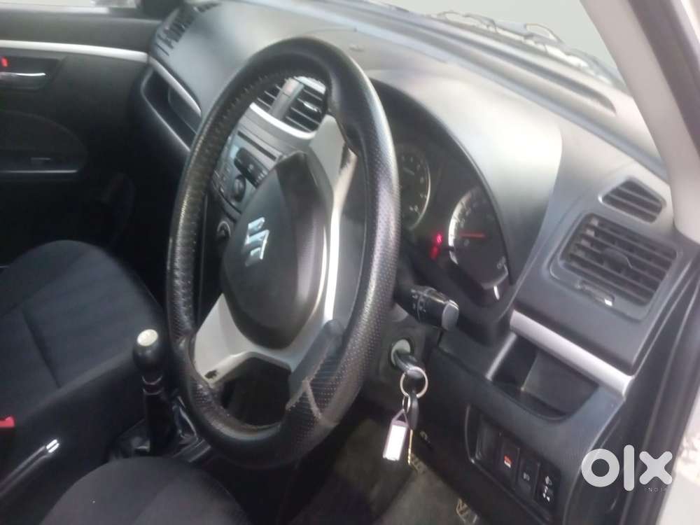 Maruti Suzuki Swift Vxi Cng, 2012, Cng & Hybrids