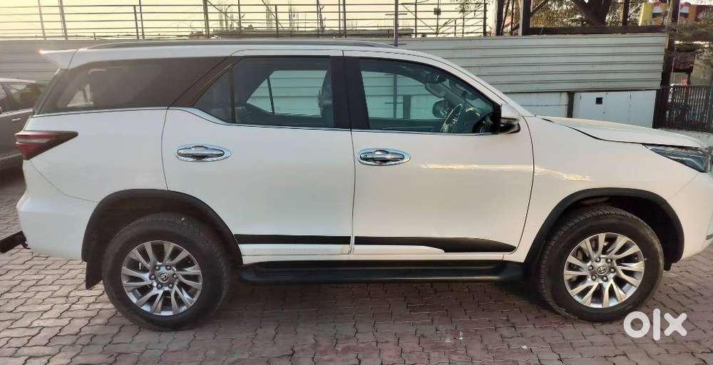Toyota Fortuner 4x2 At 2.8 Diesel, 2021, Diesel