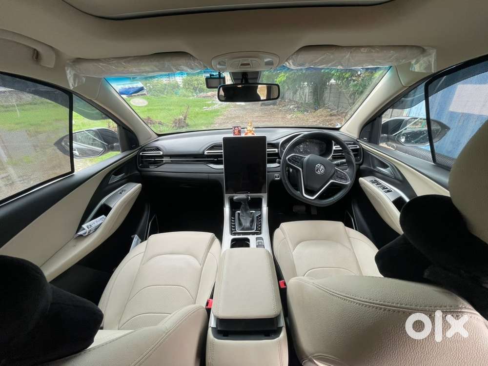 Mg Hector Petrol Sharp 2025