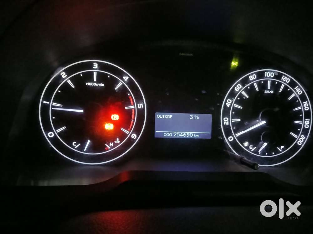 Toyota Innova Crysta 2.4 Gx Mt 8s, 2016, Diesel