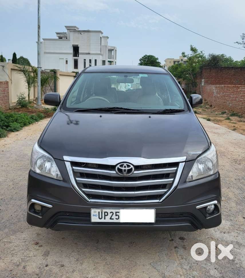 Toyota Innova 2.5 G (diesel) 8 Seater, 2015, Diesel