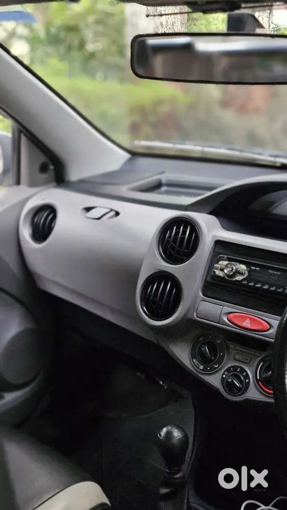 Toyota Etios Liva 2011 Cng & Hybrids 26+ Mileage