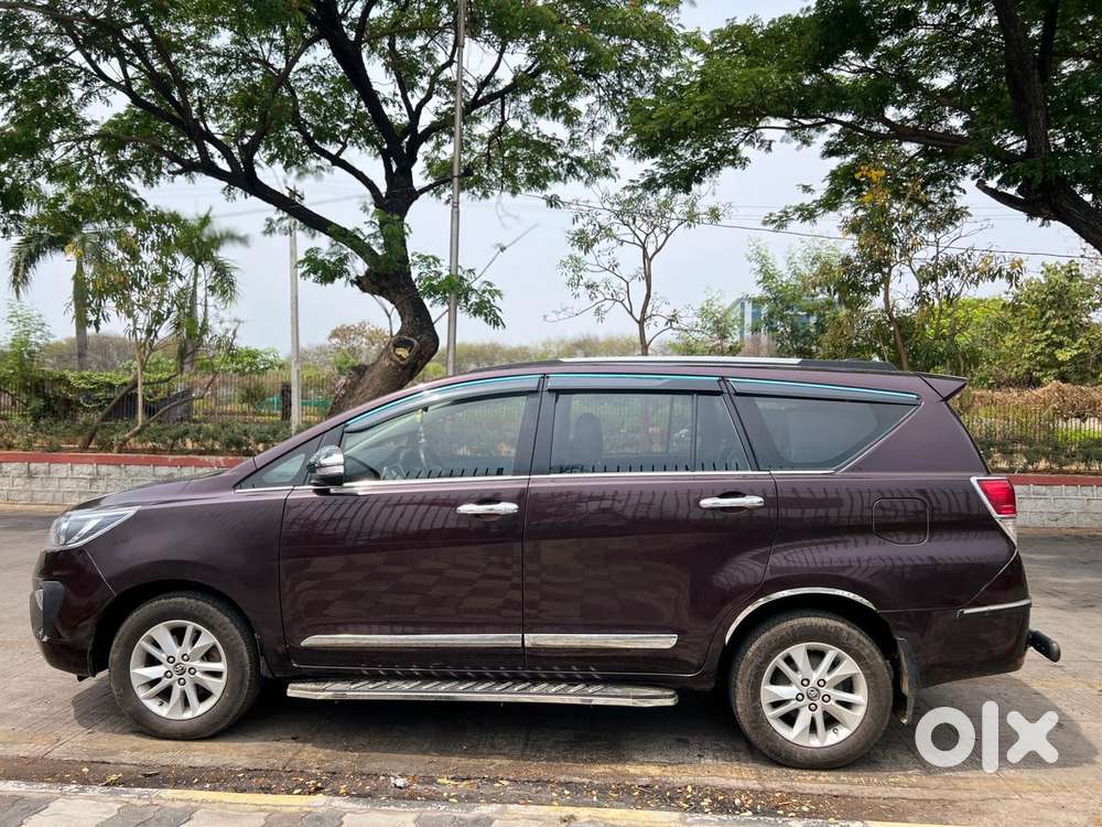 Toyota Innova Crysta 2.8z Automatic, 2016, Diesel
