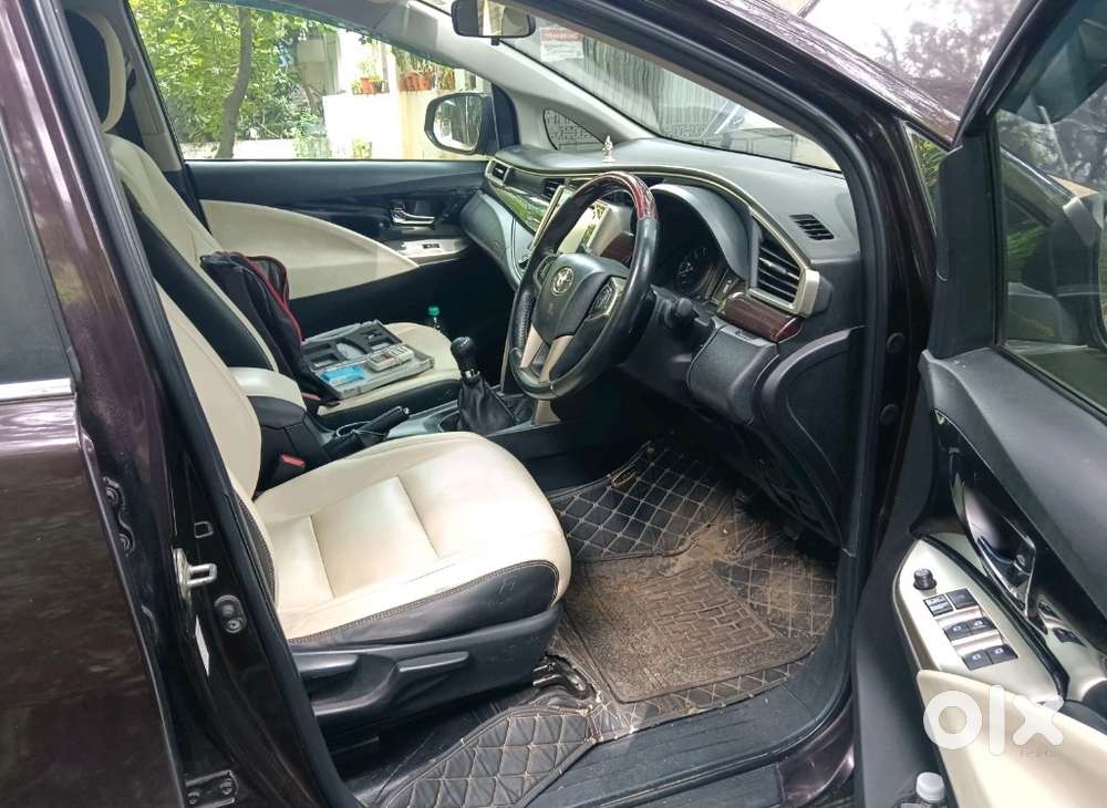 Toyota Innova Crysta 2017