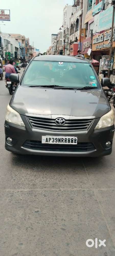 Toyota Innova Diesel 2013